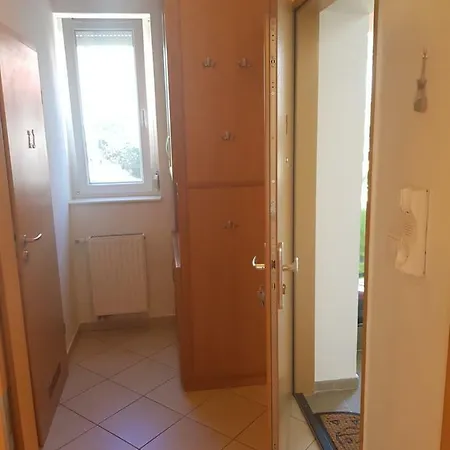 Sofi Apartman Apartment