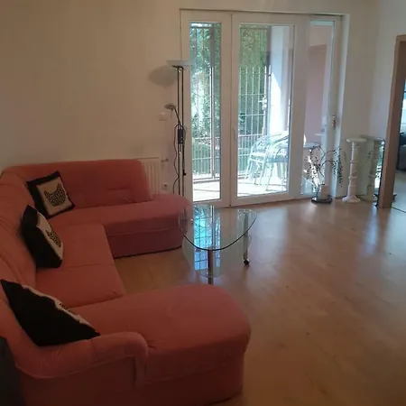 Sofi Apartman Apartment