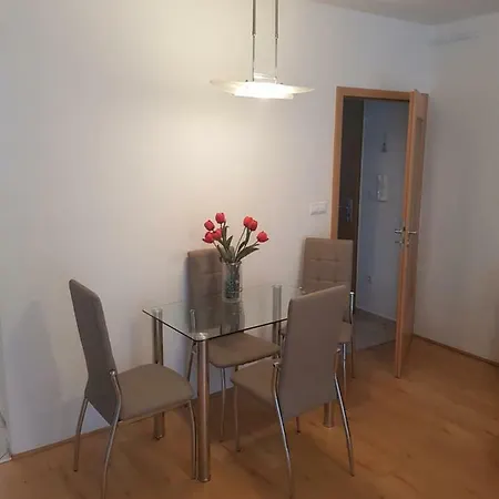 Sofi Apartman Apartment *